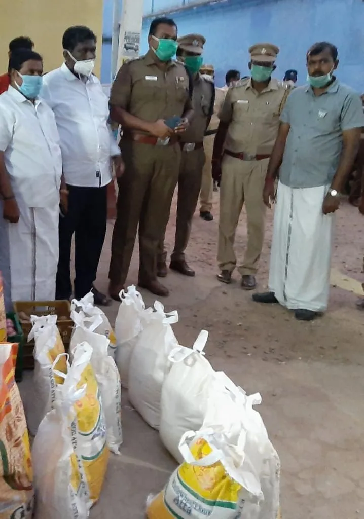  Only hitting ... knows how to turn off ..? nellai cops to restore humanity ... !!!
